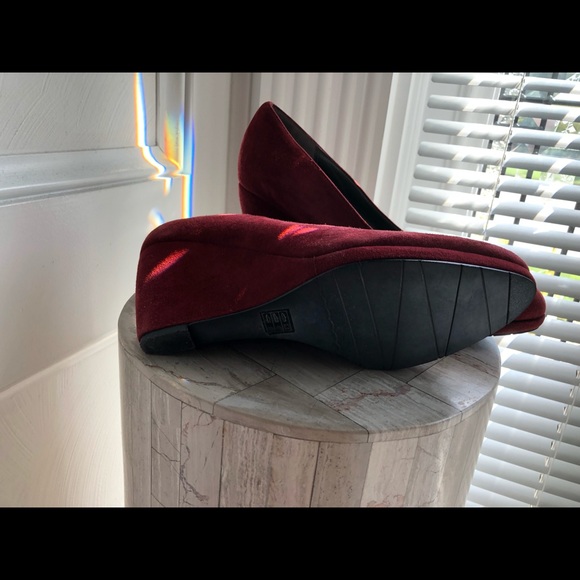 Burgundy suede wedge shoes. Worn once! - Picture 3 of 3